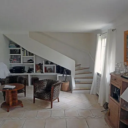 Villa Awesome Fauve In Saint-tropez,france Saint-Tropez