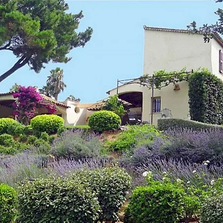 Awesome Fauve In Saint-tropez,france Villa