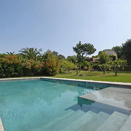 Villa Awesome Fauve In Saint-tropez,france Saint-Tropez